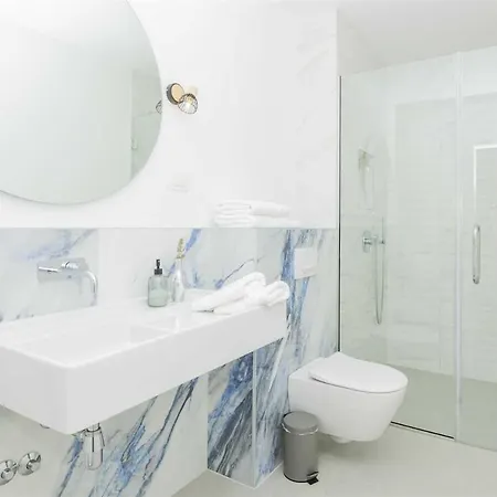 Vacay Luxury Blue With Sauna Zmijavci