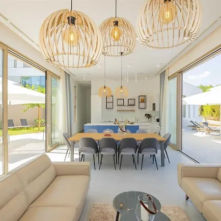 Vacay Luxury Blue With Sauna Βίλα Zmijavci